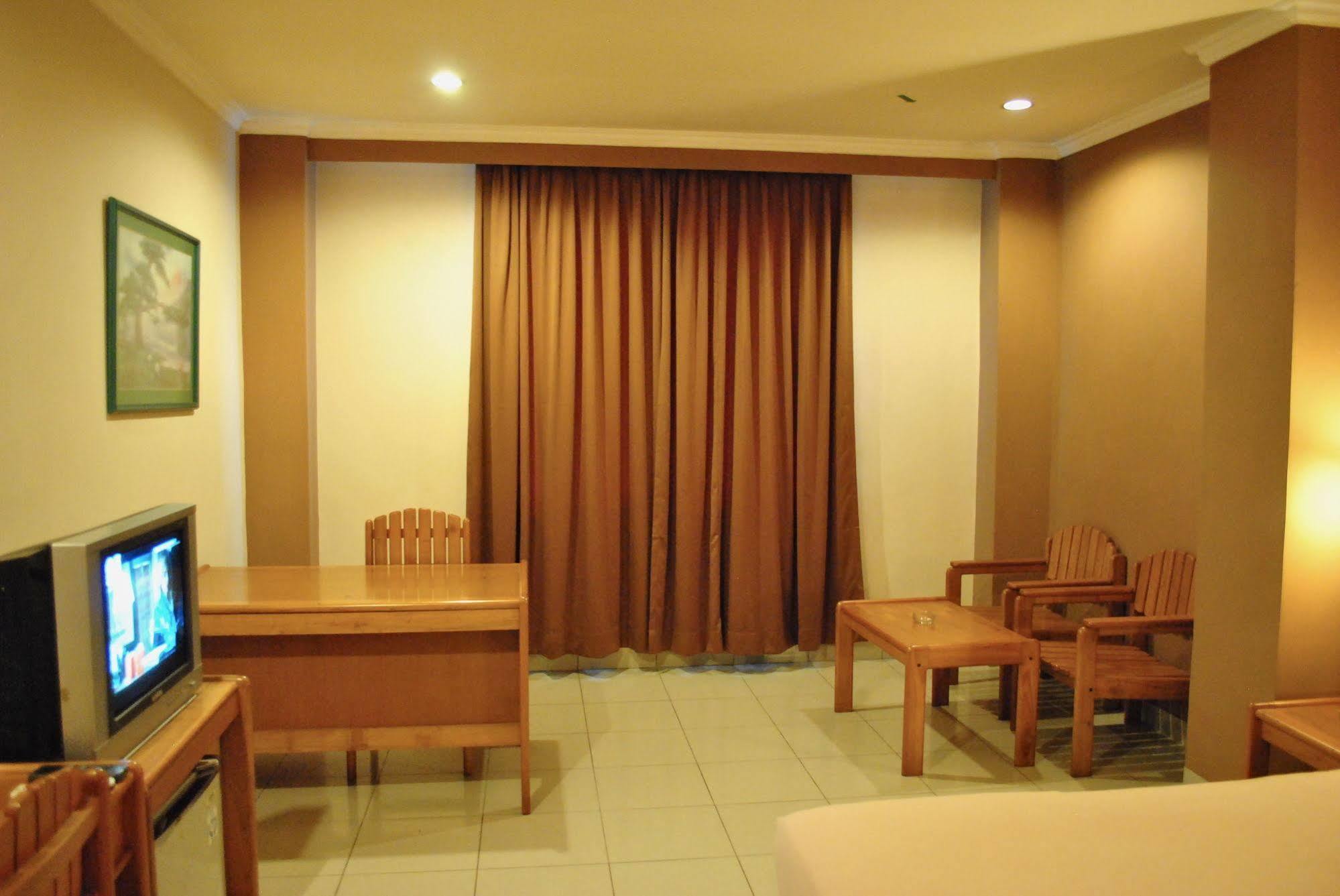 Hotel Nuansa Indah 3*